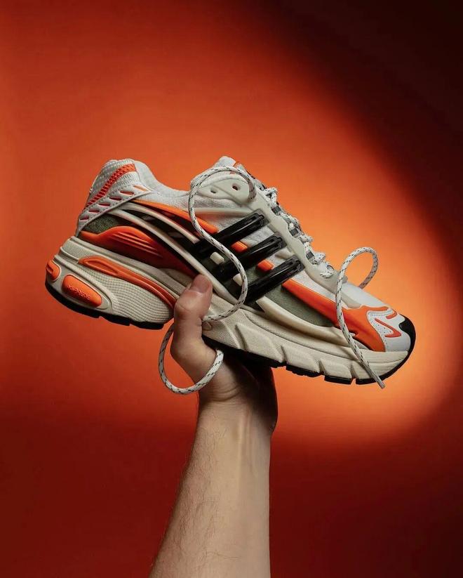 ！「闪电倒钩」创下新纪录…几百万人抢购！价格翻了十倍