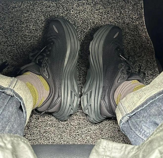 的HOKA们上位了耐克老了上千元一双(图7)